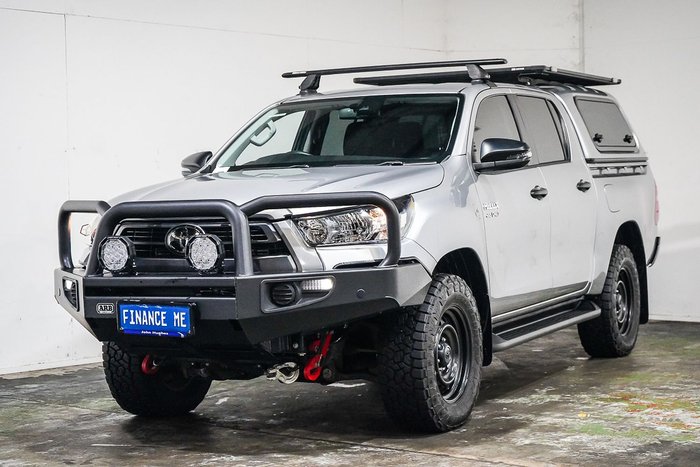 2022 Toyota Hilux SR