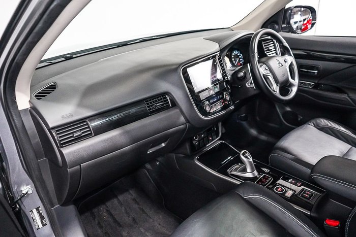 2017 Mitsubishi Outlander PHEV Exceed