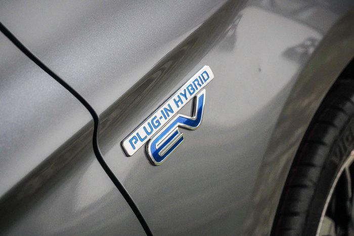 2017 Mitsubishi Outlander PHEV Exceed