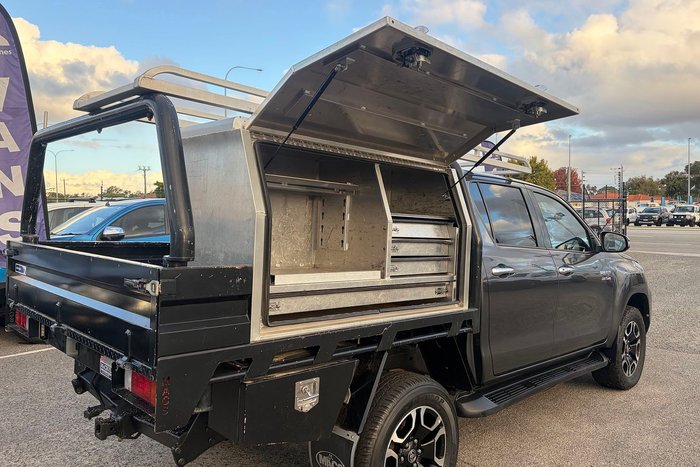 2021 Toyota Hilux SR