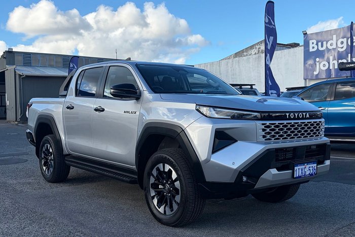 2026 Toyota Hilux SR5 48V