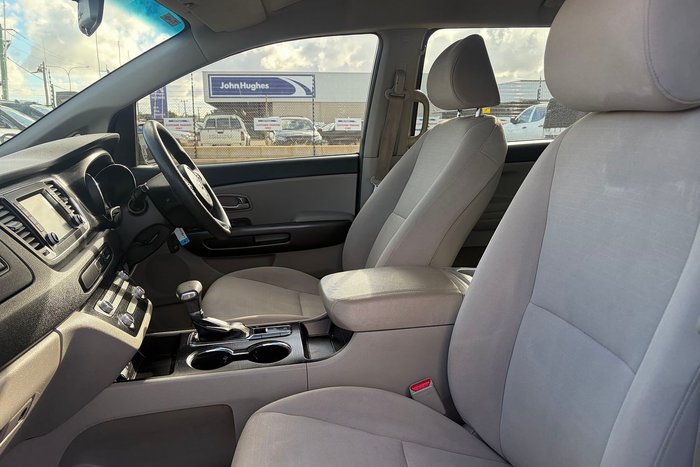 2019 Kia Carnival S