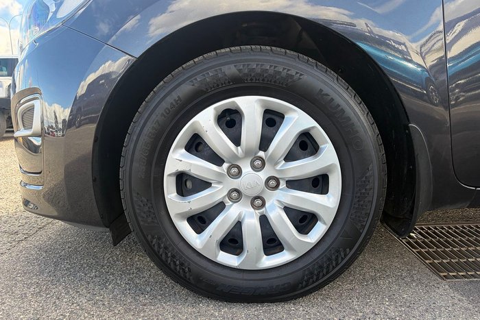 2019 Kia Carnival S
