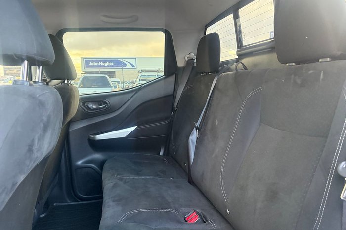 2020 Nissan Navara SL