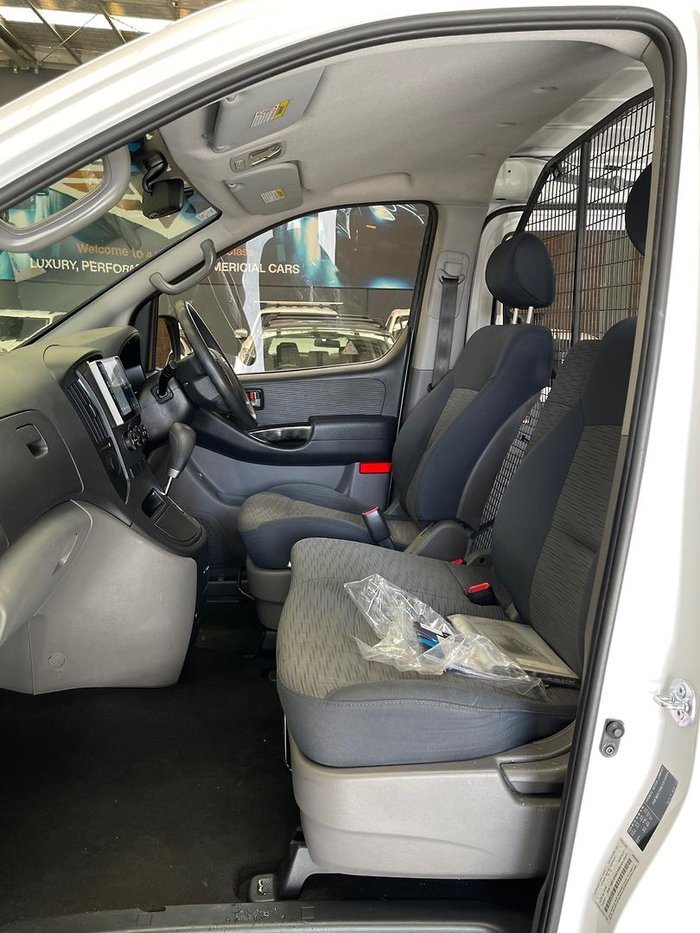 2013 Hyundai iLoad TQ2-V MY13 Creamy White