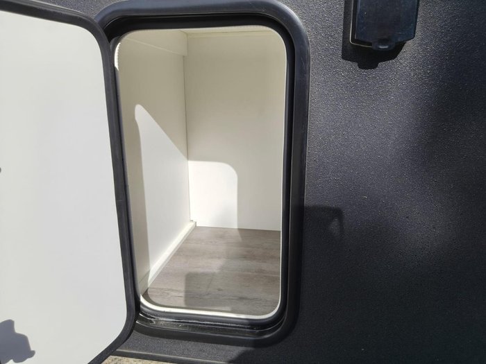 2025 JB Caravans Gator Hybrid