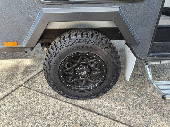2025 JB Caravans Gator Hybrid