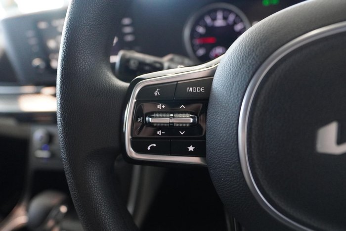 2024 Kia Carnival S