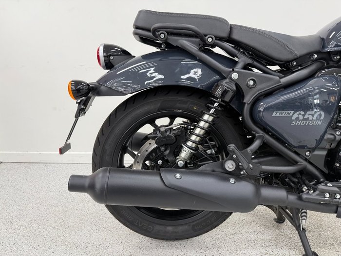 2026 Royal Enfield SHOTGUN 650 grey