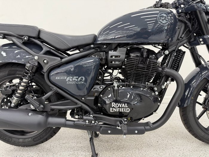 2026 Royal Enfield SHOTGUN 650 grey