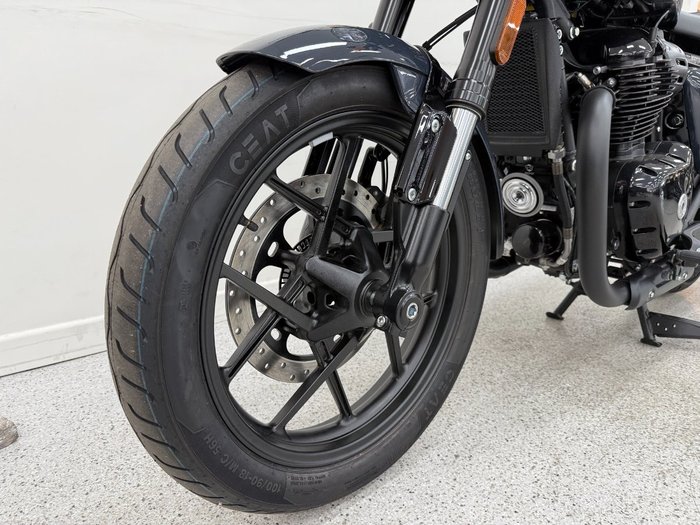 2026 Royal Enfield SHOTGUN 650 grey
