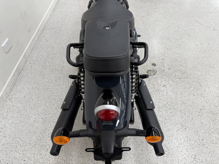 2026 Royal Enfield SHOTGUN 650 grey