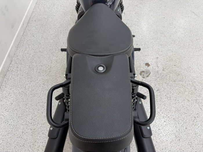 2026 Royal Enfield SHOTGUN 650 grey
