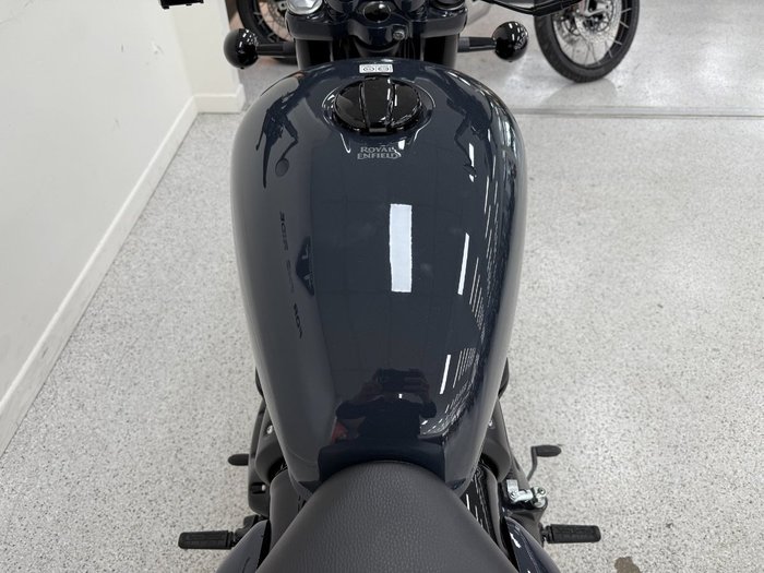 2026 Royal Enfield SHOTGUN 650 grey