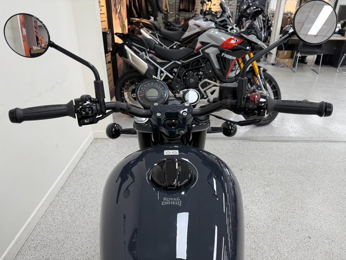 2026 Royal Enfield SHOTGUN 650 grey