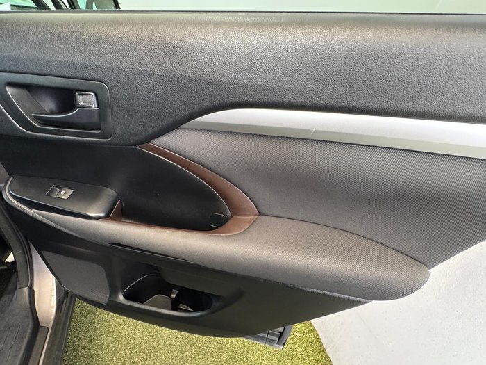 2017 Toyota Kluger GX