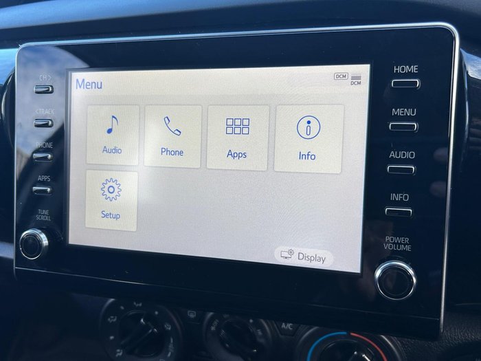 2022 Toyota Hilux SR