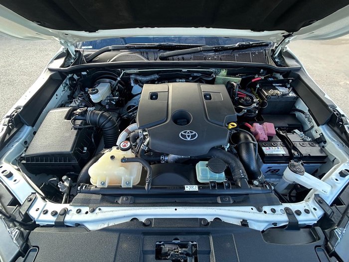 2022 Toyota Hilux SR