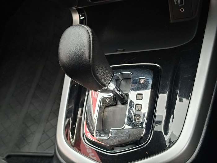 2020 Nissan Navara ST D23 Series 4 4x2 Polar White