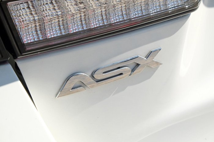 2023 Mitsubishi ASX ES