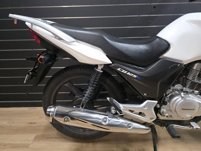 2021 Honda CB125E White