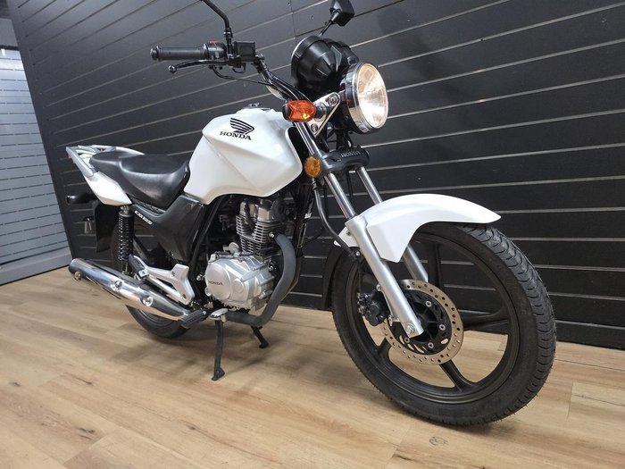2021 Honda CB125E White