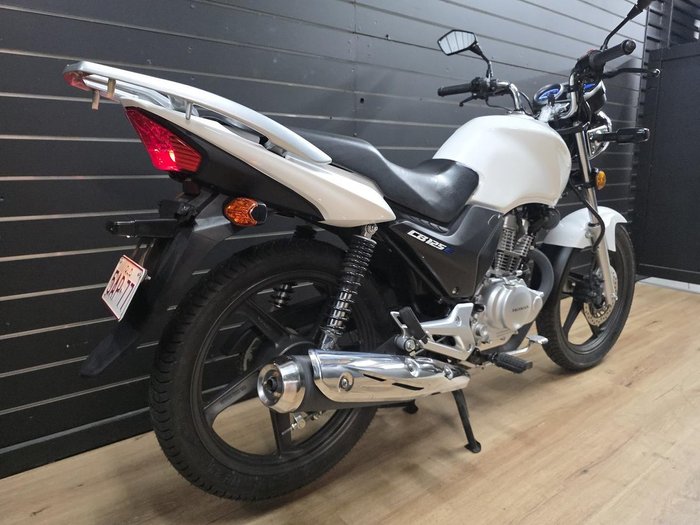 2021 Honda CB125E White
