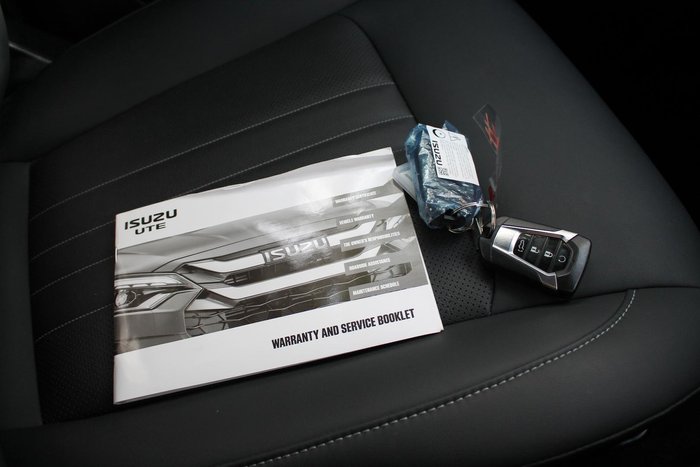 2025 Isuzu MU-X LS-T