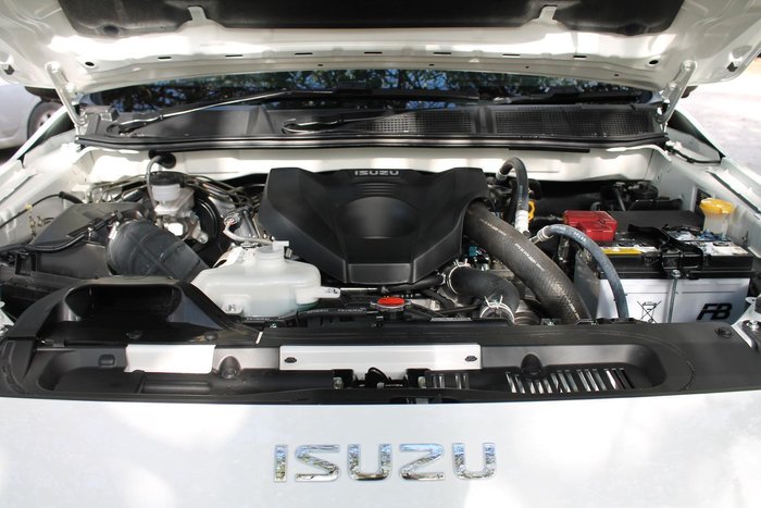 2025 Isuzu MU-X LS-T