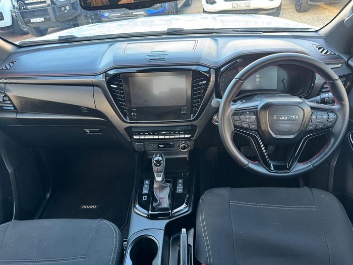 2025 Isuzu D-MAX X-TERRAIN