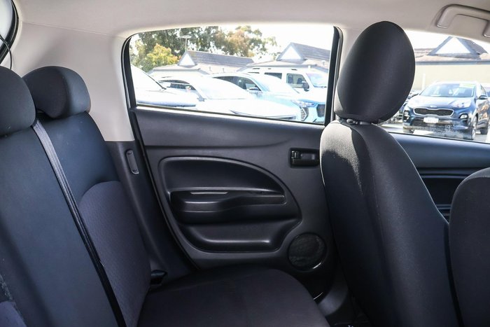 2016 Mitsubishi Mirage ES