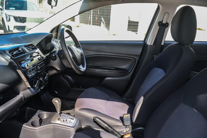 2016 Mitsubishi Mirage ES