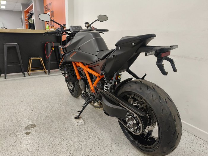 2026 Ktm 1390 SUPER DUKE R EVO Black