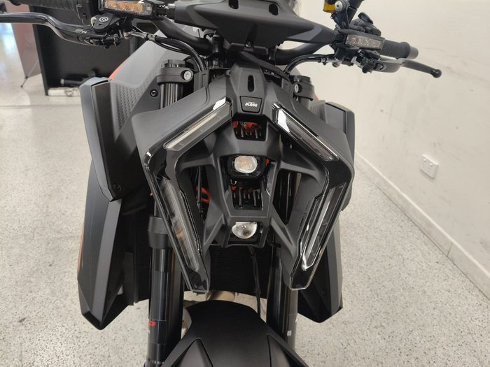 2026 Ktm 1390 SUPER DUKE R EVO Black