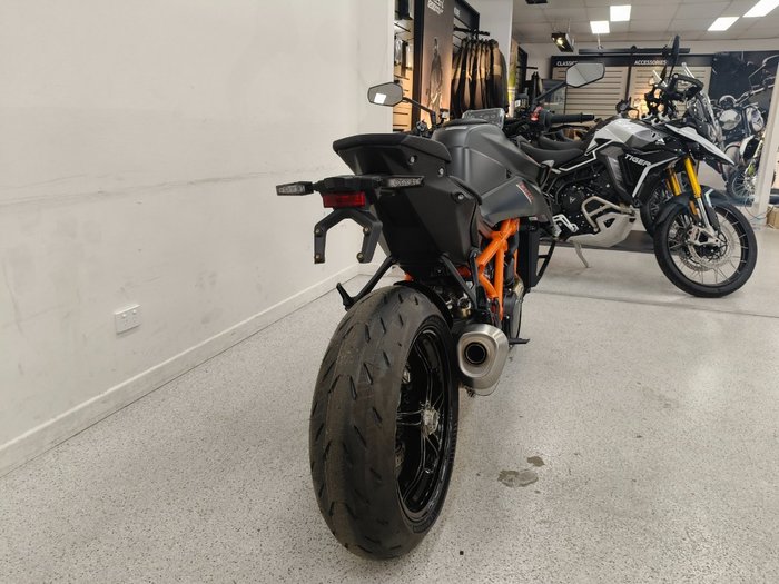 2026 Ktm 1390 SUPER DUKE R EVO Black