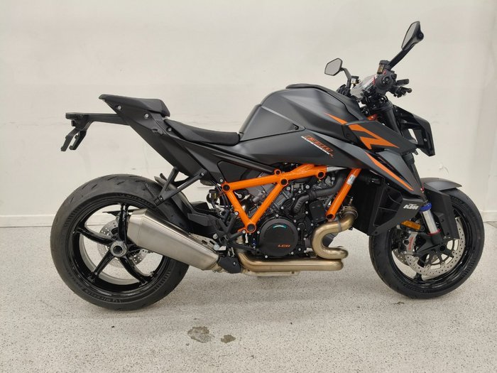 2026 Ktm 1390 SUPER DUKE R EVO Black