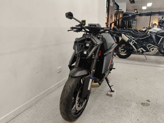 2026 Ktm 1390 SUPER DUKE R EVO Black