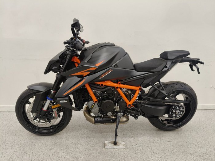 2026 Ktm 1390 SUPER DUKE R EVO Black