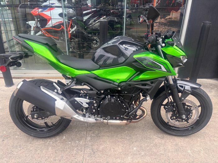 2025 Kawasaki 2025 Kawasaki 500CC ER-5 (ER500ESFNW) Road GREEN