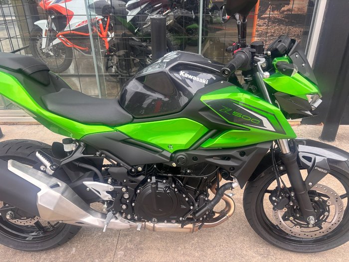 2025 Kawasaki 2025 Kawasaki 500CC ER-5 (ER500ESFNW) Road GREEN