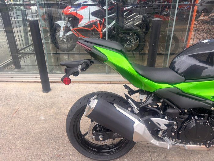 2025 Kawasaki 2025 Kawasaki 500CC ER-5 (ER500ESFNW) Road GREEN