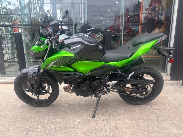 2025 Kawasaki 2025 Kawasaki 500CC ER-5 (ER500ESFNW) Road GREEN