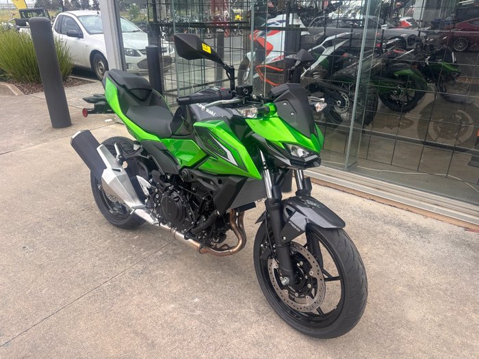 2025 Kawasaki 2025 Kawasaki 500CC ER-5 (ER500ESFNW) Road GREEN