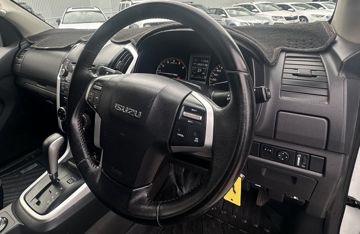 2016 Isuzu D-MAX LS-M