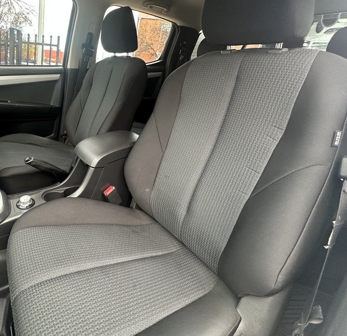 2016 Isuzu D-MAX LS-M