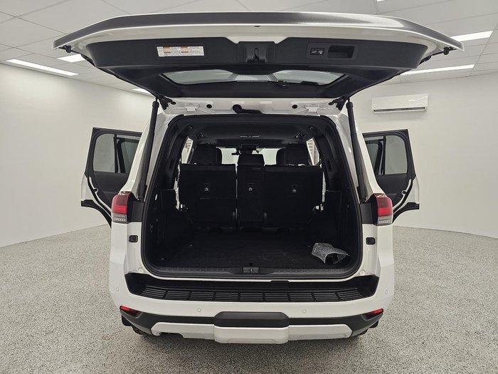 2024 Toyota Landcruiser GR Sport FJA300R 4X4 Dual Range Arctic White