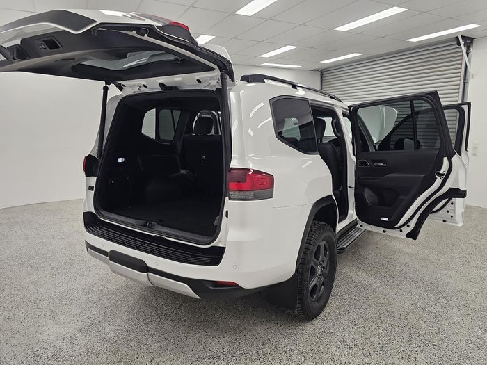 2024 Toyota Landcruiser GR Sport FJA300R 4X4 Dual Range Arctic White
