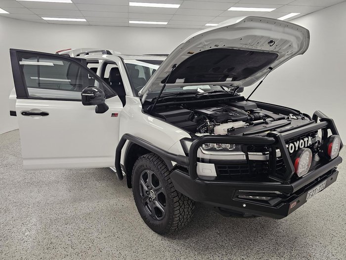 2024 Toyota Landcruiser GR Sport FJA300R 4X4 Dual Range Arctic White
