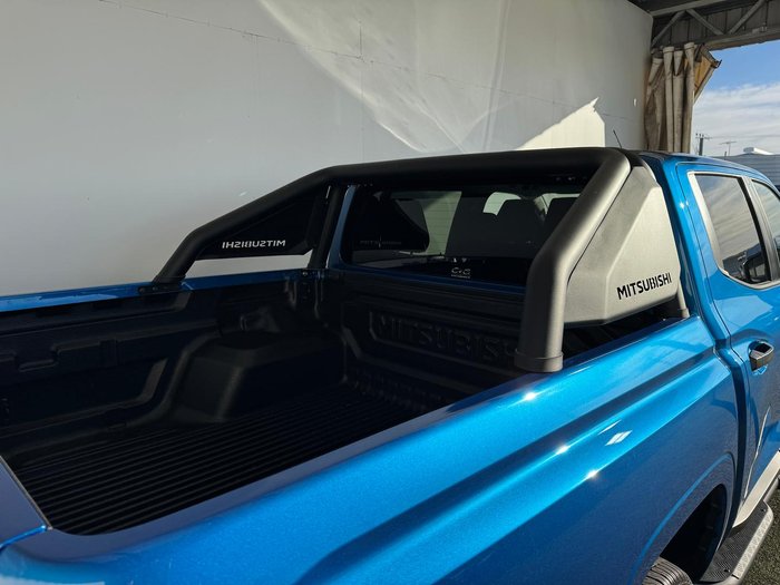 2025 Mitsubishi Triton GLX-R