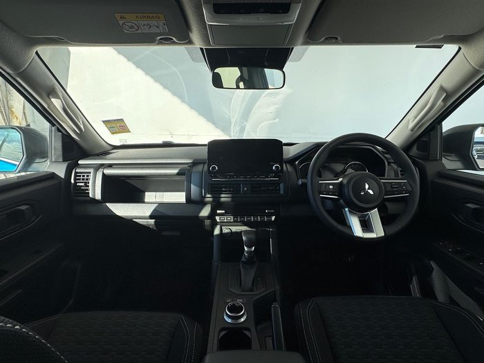 2025 Mitsubishi Triton GLX-R